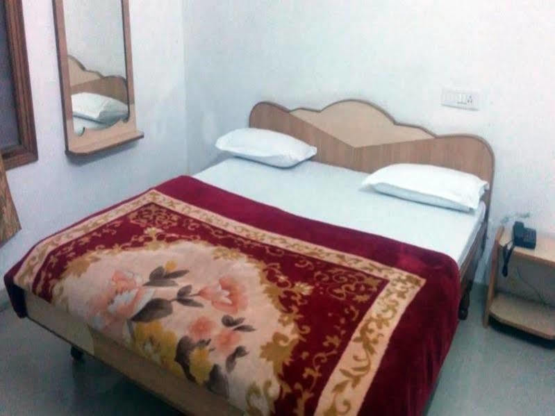 Hotelgod Gift Amritsar Exterior photo