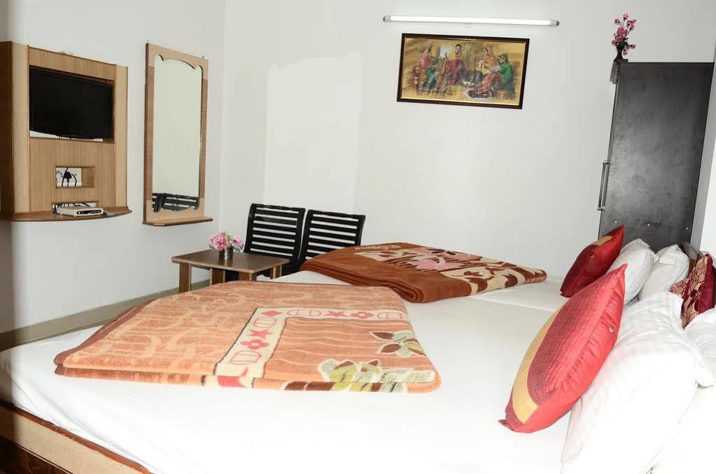Hotelgod Gift Amritsar Exterior photo